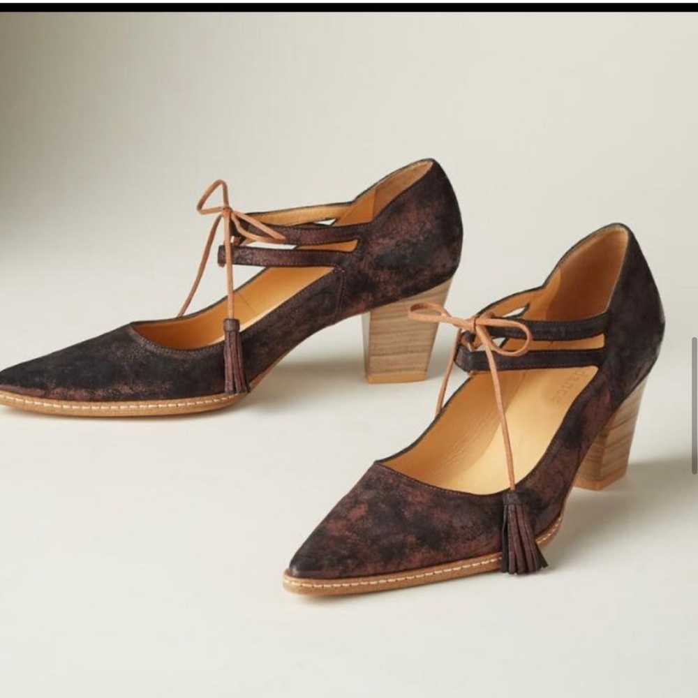 Made in France, Burgundy heels